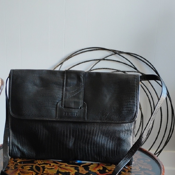 Vintage GIANFRANCO FERRE' Black Bronze GoldLeather Satchel Shoulder Purse Bag